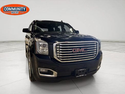 Used 2018 GMC Yukon SLT w/ Premium Edition image 8