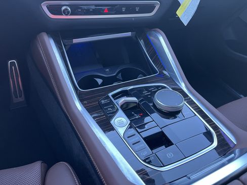 Used 2026 BMW X6 xDrive40i image 12