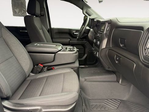 Used 2024 Chevrolet Silverado 2500 Custom w/ Custom Value Package AWD/4WD image 15