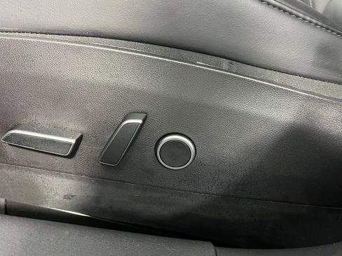 Used 2023 Tesla Model 3 Standard Range RWD image 17