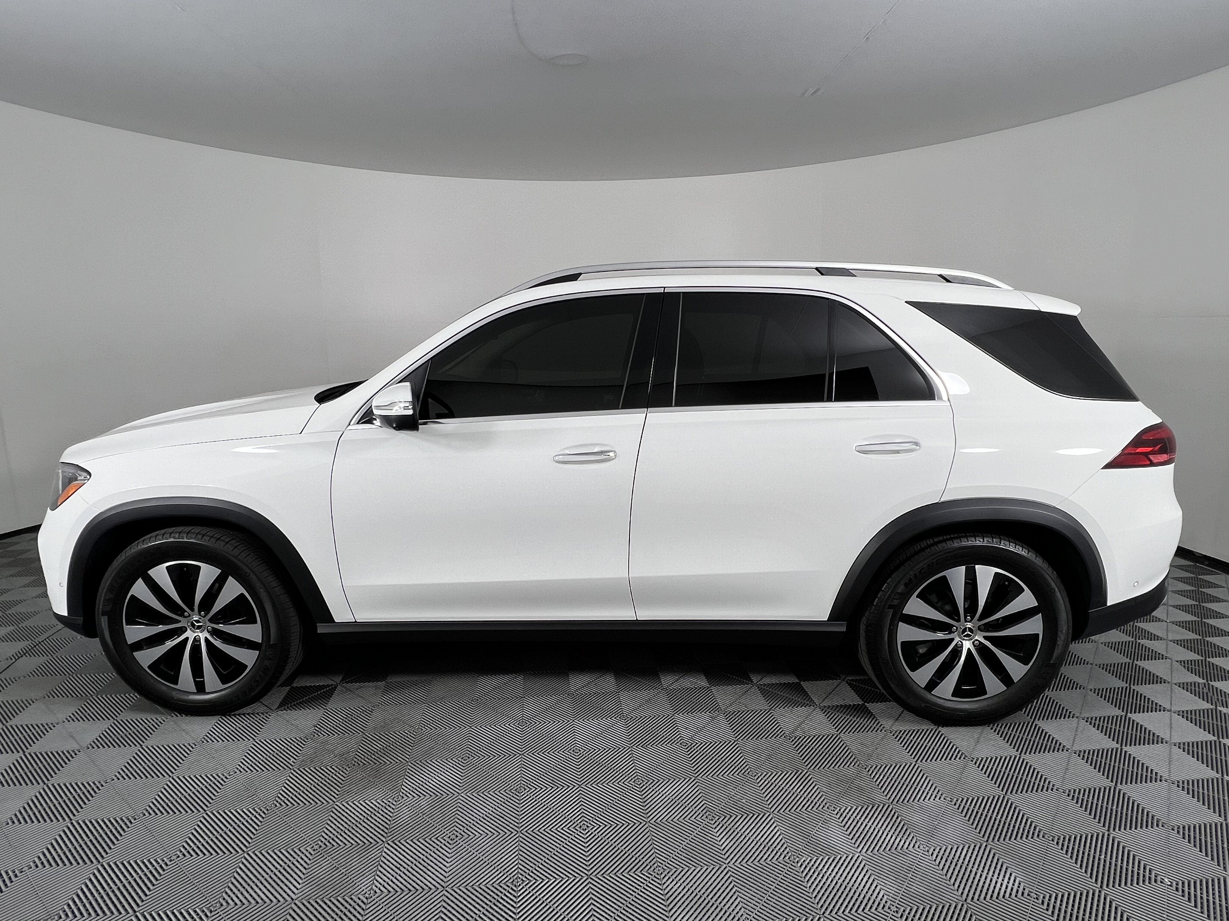 Certified 2025 Mercedes-Benz GLE 350 4MATIC image 9