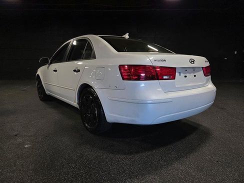 Used 2010 Hyundai Sonata GLS image 3