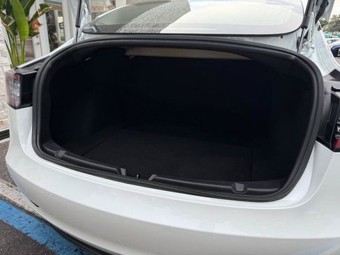 Used 2020 Tesla Model 3 Standard Range Plus RWD image 17