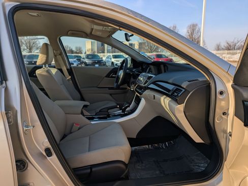 Certified 2017 Honda Accord LX image 26