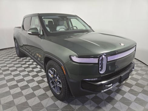 Used 2023 Rivian R1T Adventure image 7