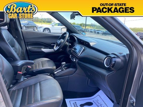 Used 2020 Nissan Kicks SR w/ SR Premium Package FWD image 14