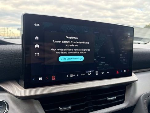 Used 2025 Ford Explorer Active w/ Active Comfort Package image 28