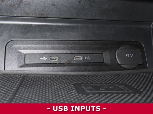 Used 2023 Volkswagen Atlas Cross Sport SE image 20