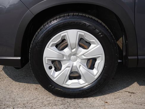 Used 2023 Subaru Forester AWD/4WD image 10