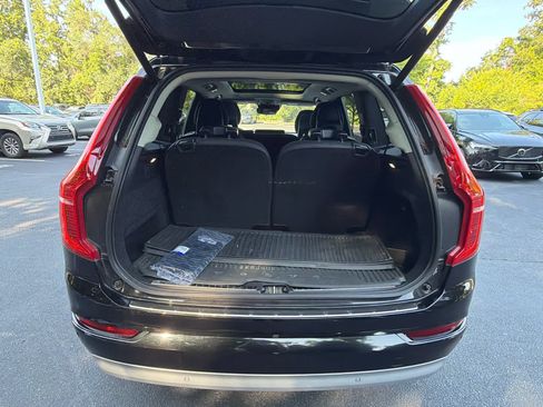Used 2022 Volvo XC90 T6 Momentum w/ Climate Package AWD/4WD image 23