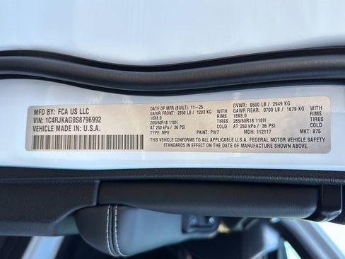 New 2025 Jeep Grand Cherokee L Laredo image 45