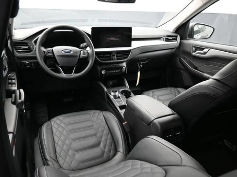 New 2024 Ford Escape SE w/ PHEV Premium Package FWD image 2