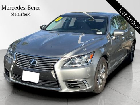 Used 2016 Lexus LS 460 w/ Comfort Package RWD image 1