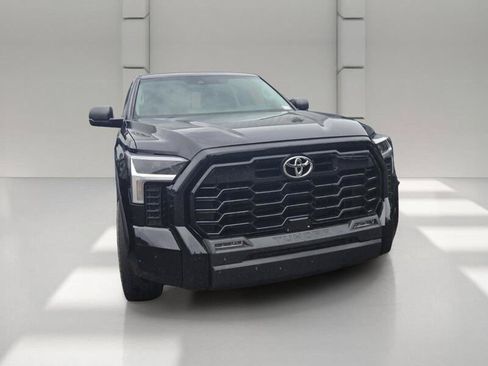 Used 2023 Toyota Tundra SR5 AWD/4WD image 3