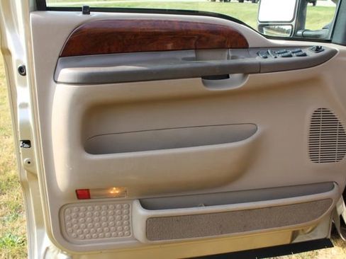 Used 2000 Ford F350 Lariat image 30