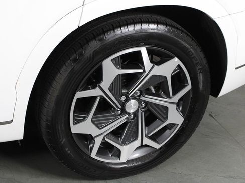 Used 2022 Hyundai Palisade Calligraphy image 13