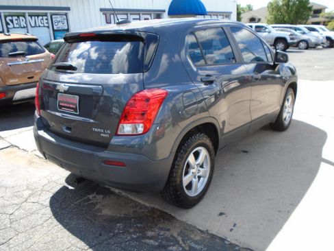 Used 2016 Chevrolet Trax LS AWD/4WD image 2