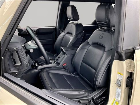 Certified 2025 Ford Bronco Badlands AWD/4WD image 25