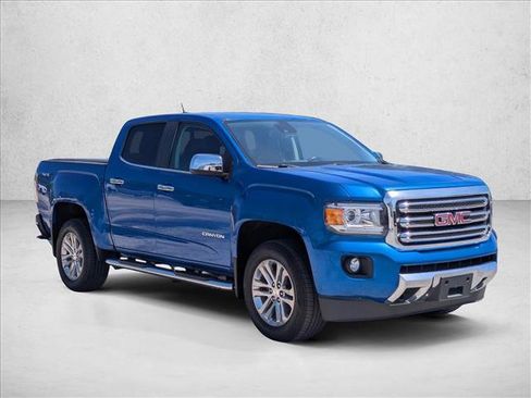Used 2020 GMC Canyon SLT w/ Driver Alert Package AWD/4WD image 3