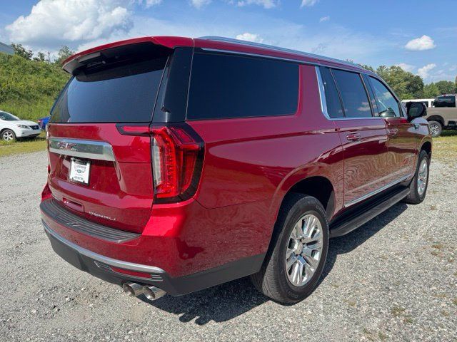 Used 2024 GMC Yukon XL Denali AWD/4WD image 12