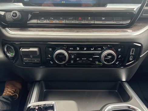 New 2026 Chevrolet Silverado 1500 LTZ w/ LTZ Premium Package AWD/4WD image 41