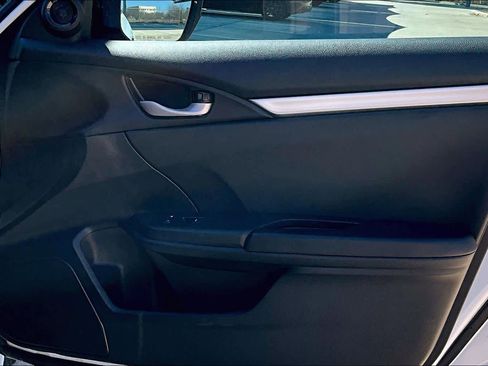 Used 2020 Honda Civic Sport image 23