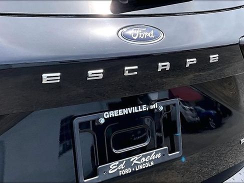 New 2026 Ford Escape ST-Line Select w/ Tech Pack #2 AWD/4WD image 9