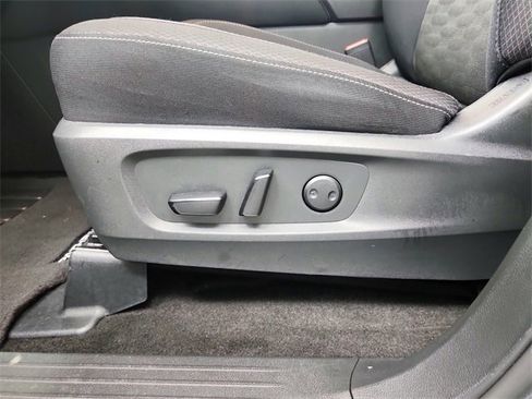 Used 2024 Nissan Pathfinder SV image 20