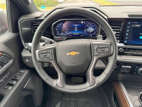 Certified 2025 Chevrolet Silverado 1500 High Country w/ High Country Premium Package AWD/4WD image 22