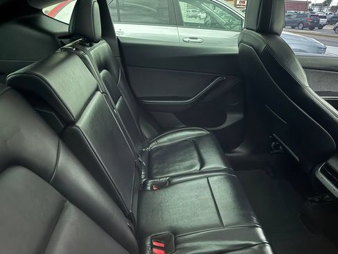 Used 2022 Tesla Model Y Performance AWD/4WD image 24