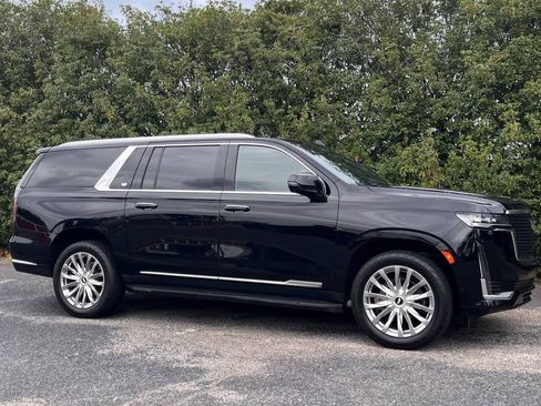 Used 2021 Cadillac Escalade ESV Premium Luxury AWD/4WD image 10