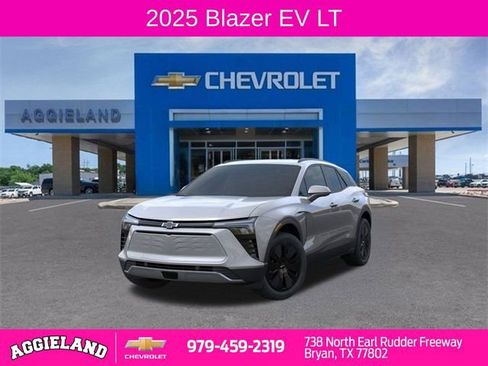 New 2025 Chevrolet Blazer EV LT image 8
