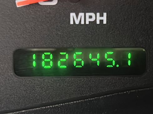 Used 2004 Ford Excursion Limited image 16