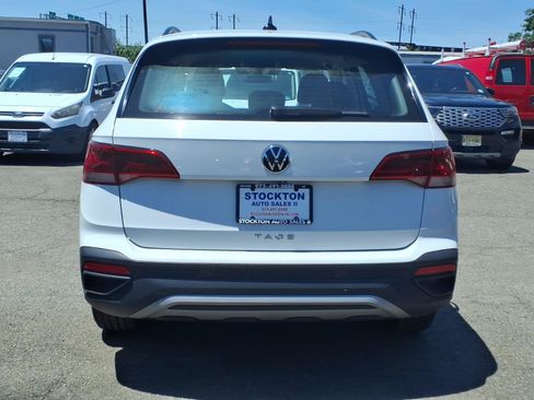 Used 2024 Volkswagen Taos S FWD image 5