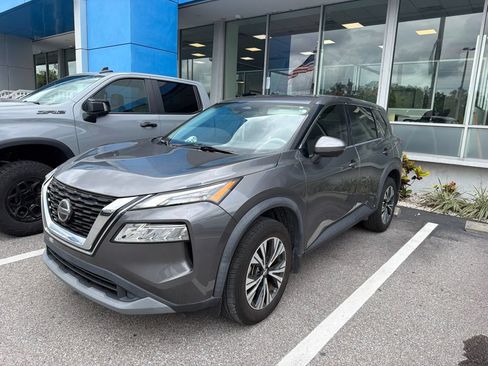 Used 2021 Nissan Rogue SV FWD image 3