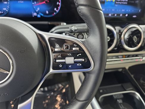 Used 2023 Mercedes-Benz GLA 250 image 19