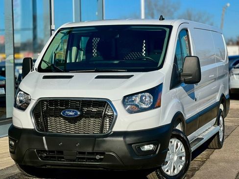 Used 2024 Ford Transit 250 Low Roof w/ Exterior Upgrade Package image 23