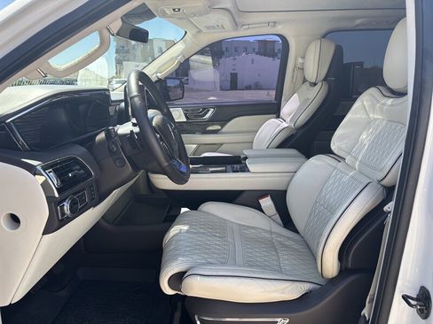 Used 2020 Lincoln Navigator L Black Label w/ Cargo Convenience Package AWD/4WD image 16