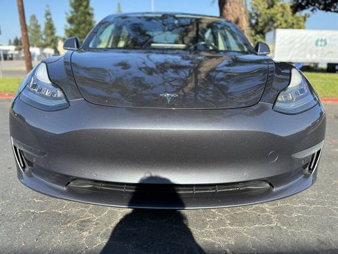 Used 2018 Tesla Model 3 Long Range AWD/4WD image 5