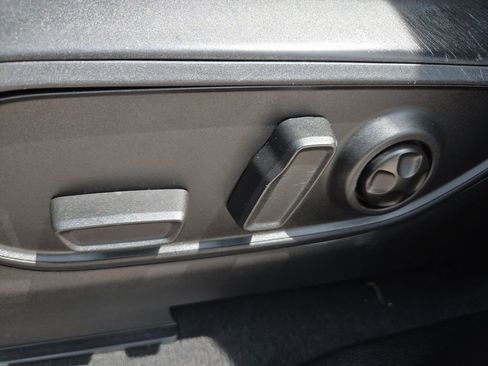 Used 2023 Jeep Grand Cherokee Limited w/ Luxury Tech Group II image 27