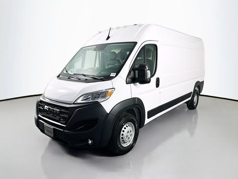 New 2026 RAM ProMaster 2500 w/ Convenience Group FWD image 3