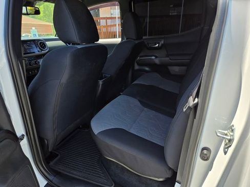 Used 2023 Toyota Tacoma TRD Off-Road w/ Technology Package image 10