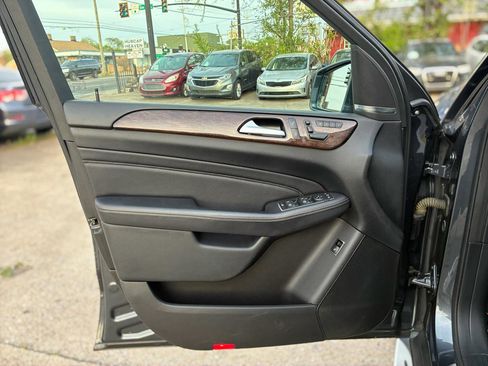 Used 2013 Mercedes-Benz ML 350 4MATIC image 12