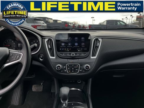 Used 2023 Chevrolet Malibu LT image 25