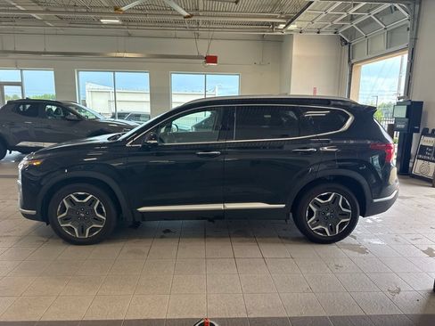 Used 2021 Hyundai Santa Fe Limited FWD image 2