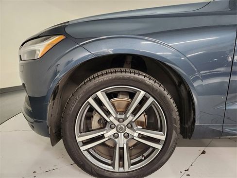 Used 2020 Volvo XC60 T5 Momentum w/ Protection Package Premier image 11