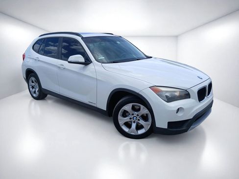 Used 2014 BMW X1 sDrive28i RWD image 1