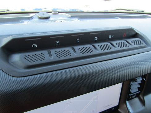 Used 2025 Ford Bronco Badlands AWD/4WD image 25