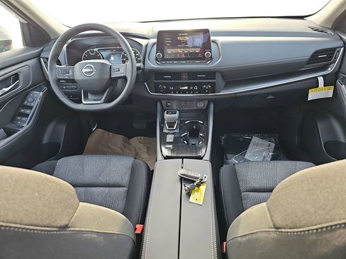 New 2026 Nissan Rogue SV FWD image 13