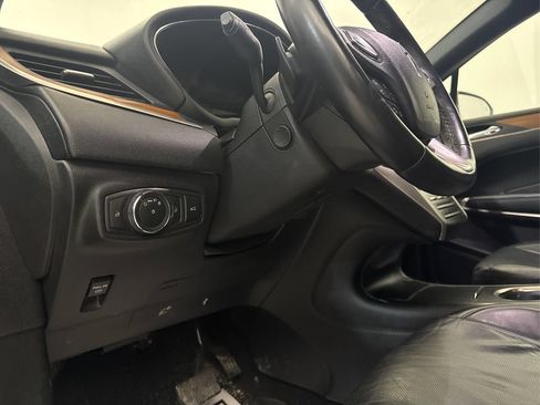Used 2019 Lincoln MKC Reserve w/ MKC Technology Package FWD image 27